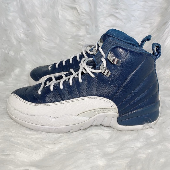 Jordan Retro 12 Obsidian 4Y (6wmns) - Picture 1 of 6